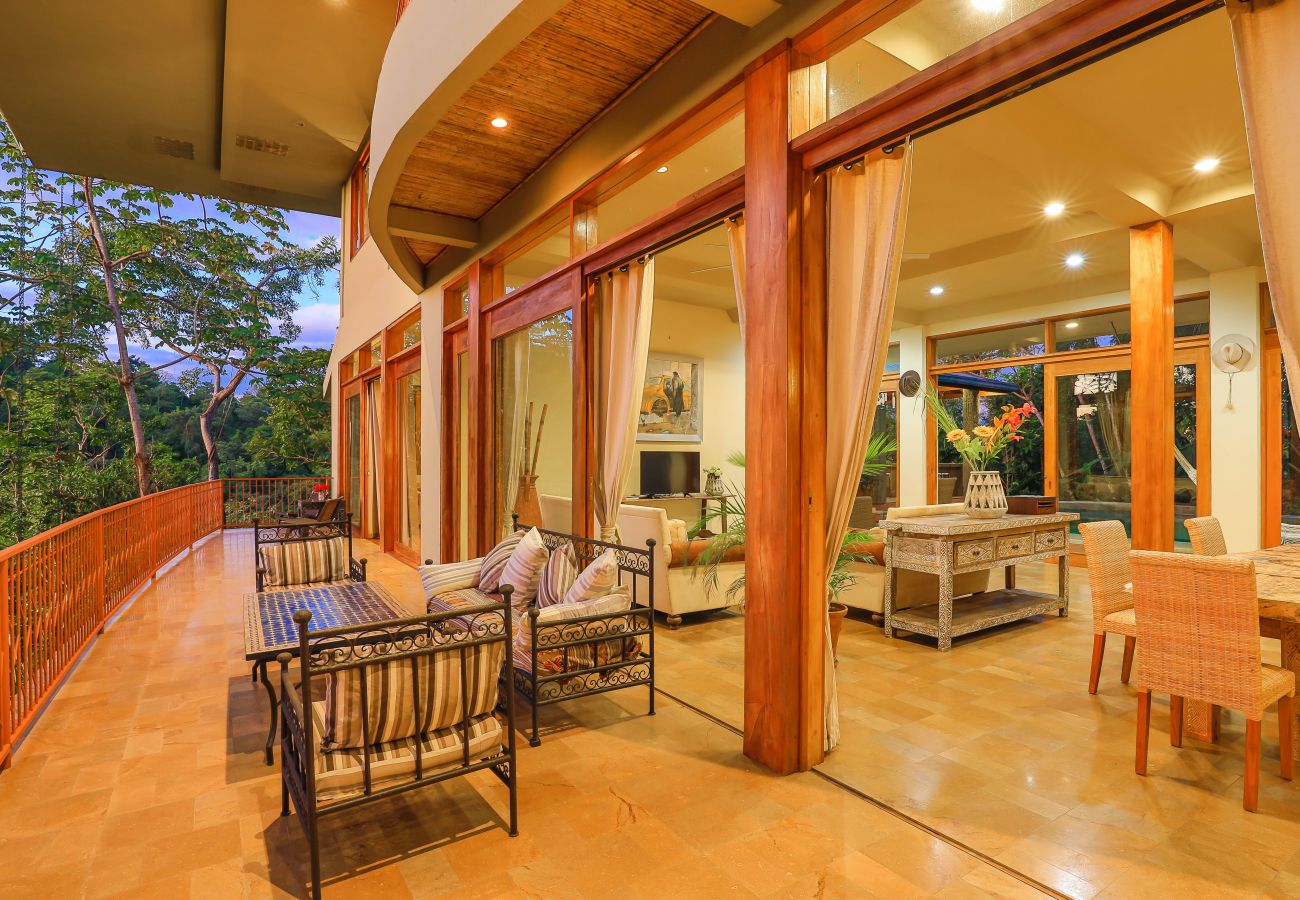 Villa in Quepos - 18 sleep with pool Private Villa