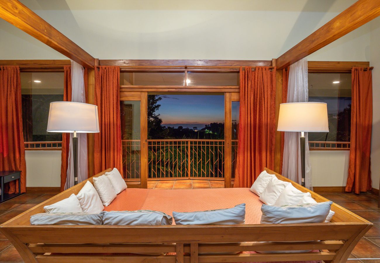 Villa in Quepos - 18 sleep with pool Private Villa