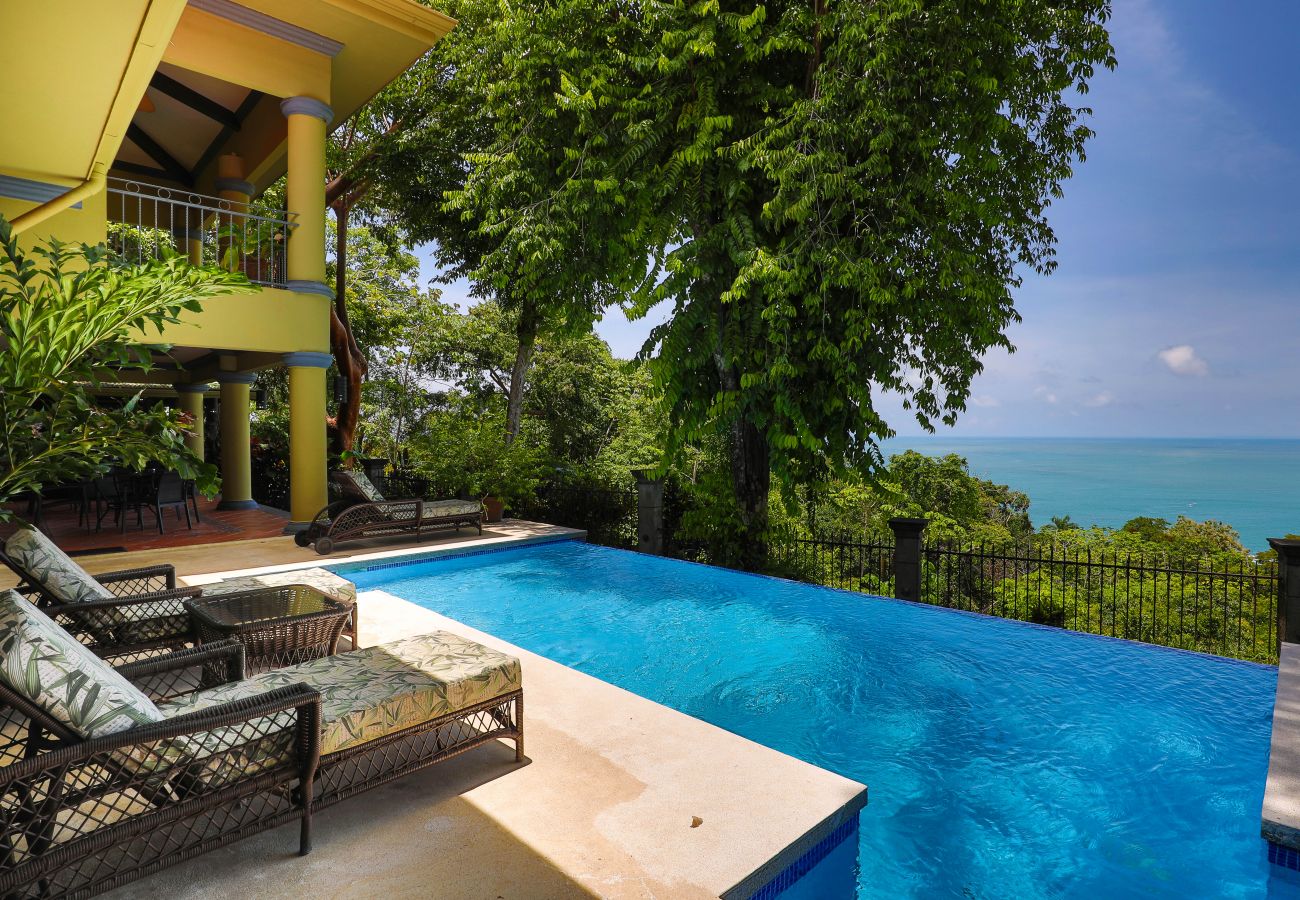 Villa in Quepos - Casa Julieta