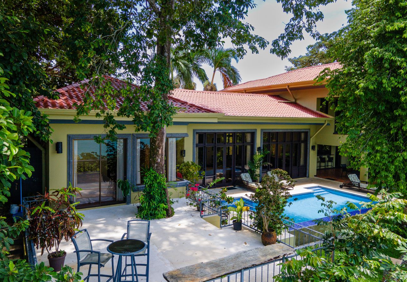 Villa in Quepos - Casa Julieta