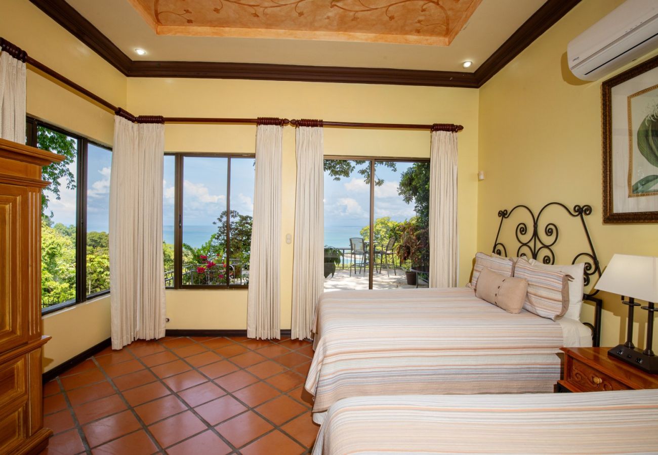 Villa in Quepos - Casa Julieta