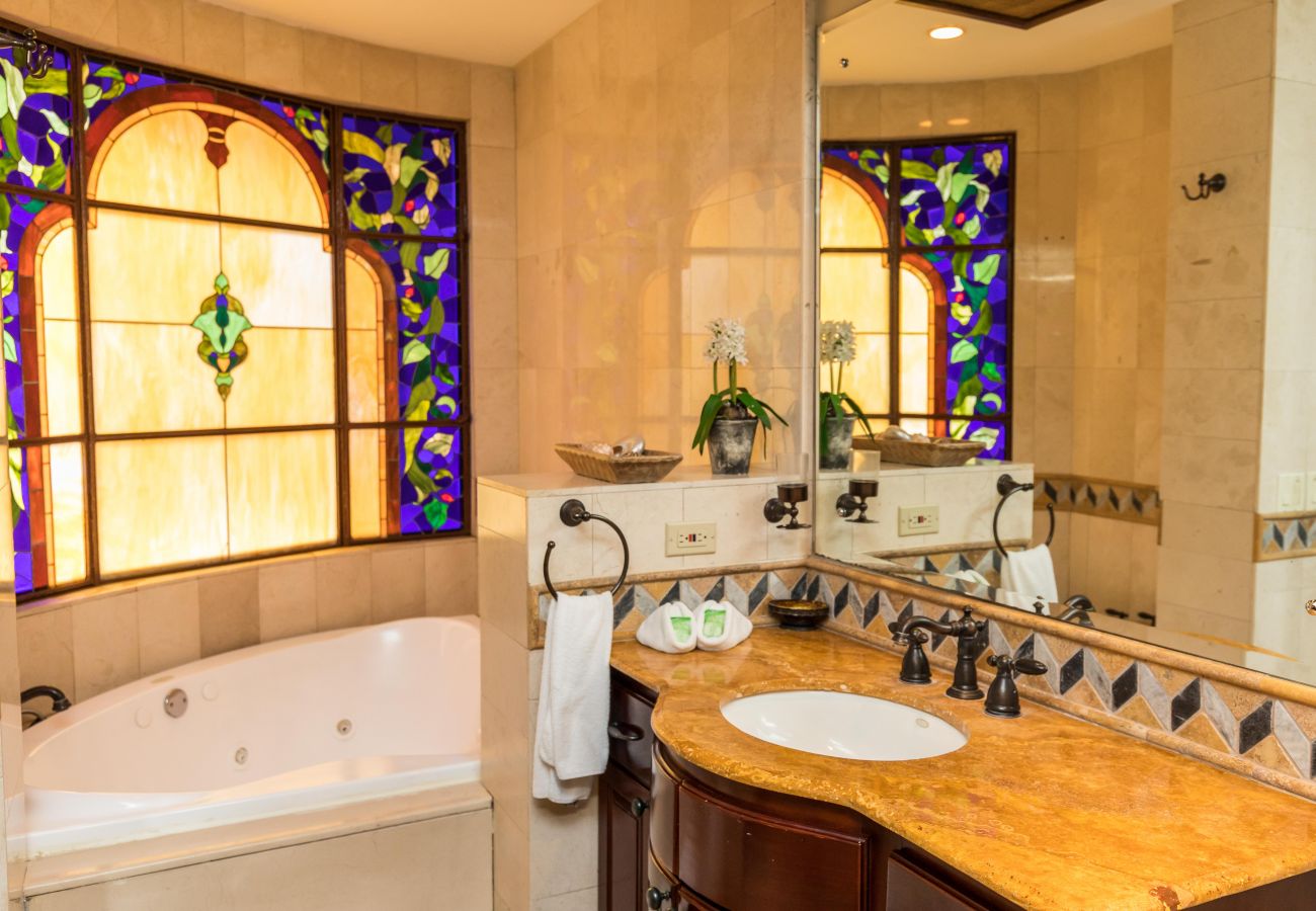 Condominium in Quepos - Luxury Ocean View Condo - Ultimate Convenience!