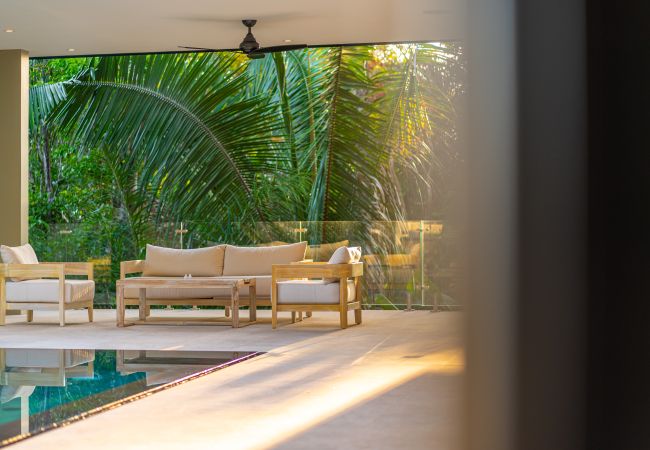 Villa in Bahía Ballena - Exclusive community | Easy Access | Oceanview Pool