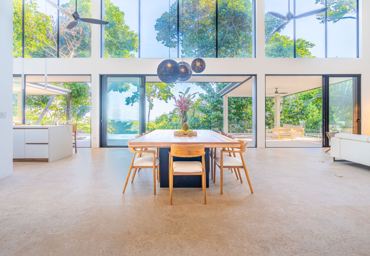 Villa in Bahía Ballena - Exclusive community | Easy Access | Oceanview Pool