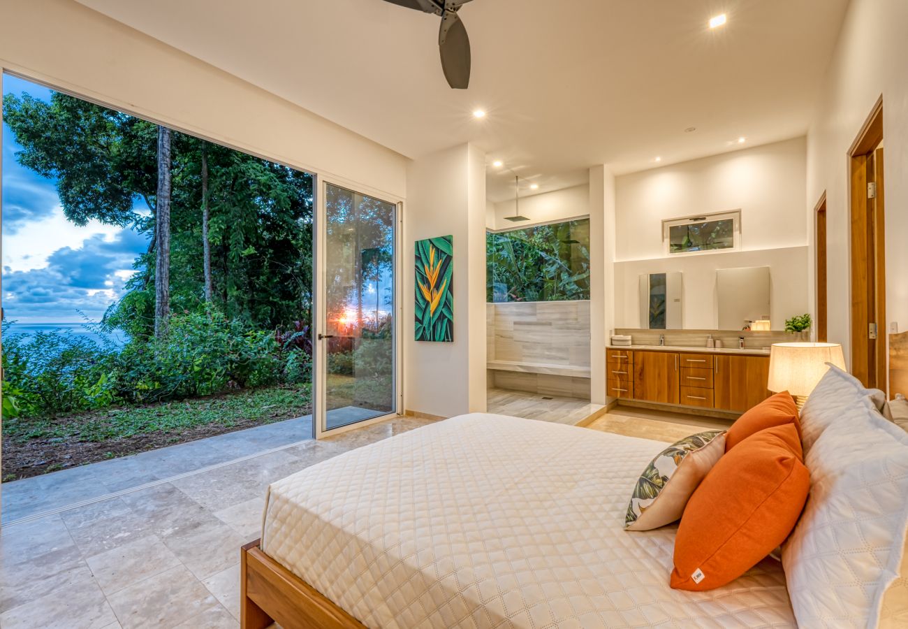 Villa in Bahía Ballena - Short Walk to Restaurants\Cafe\Bar, Saltwater Pool