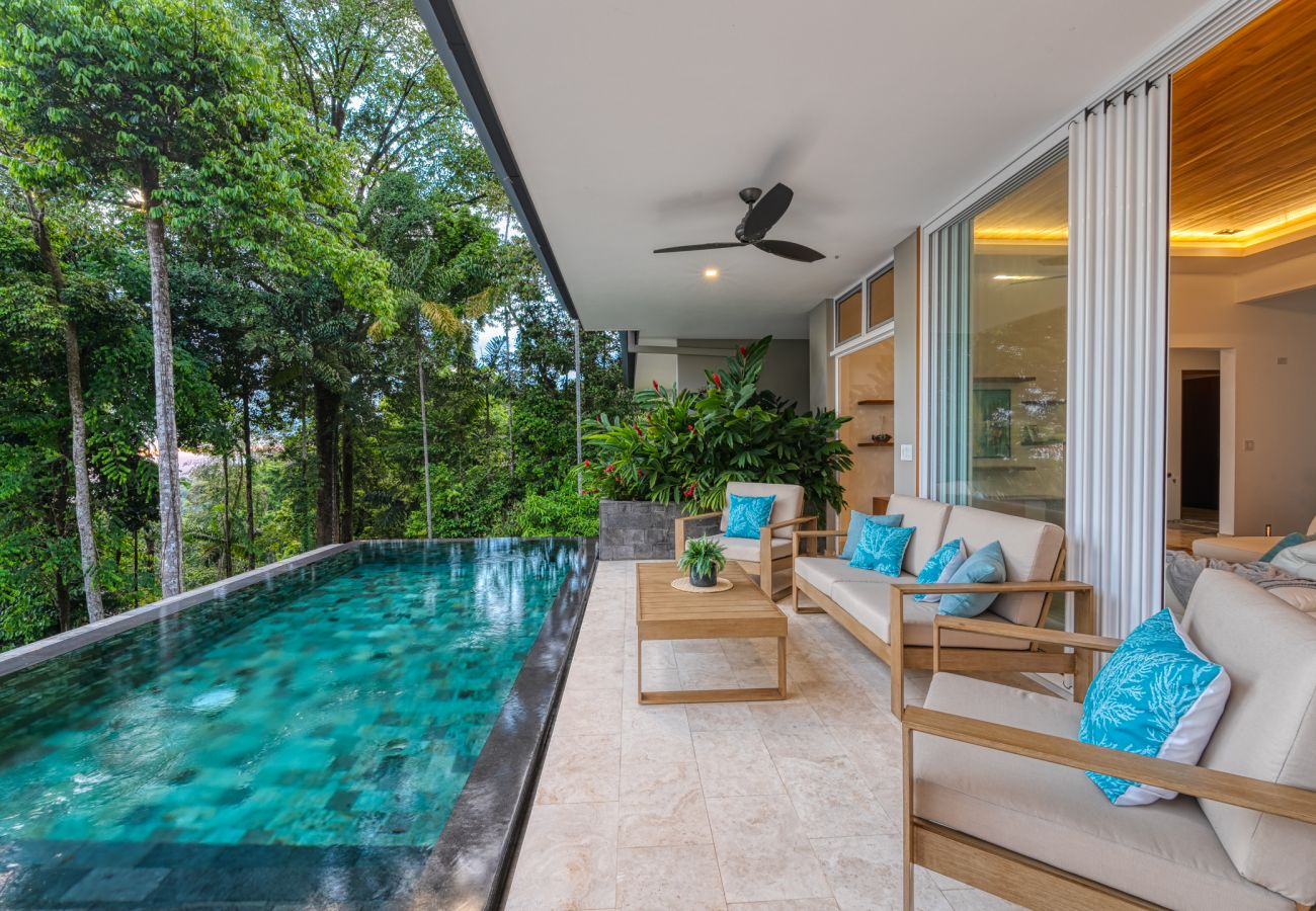 Villa in Bahía Ballena - Short Walk to Restaurants\Cafe\Bar, Saltwater Pool
