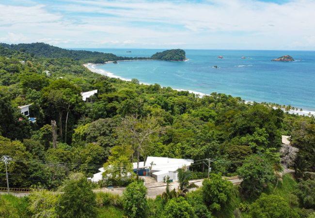 Villa in Quepos -  Stunning Oceanview Villa, Infinity Pool, Luxury Amenities and Maid Service Included Villa in Quepos -  Stunning Oceanview Villa, Infinity Pool, Luxury Amenities and Maid Service Included