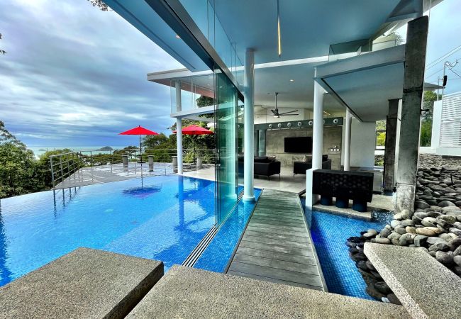 Villa in Quepos -  Stunning Oceanview Villa, Infinity Pool, Luxury Amenities and Maid Service Included Villa in Quepos -  Stunning Oceanview Villa, Infinity Pool, Luxury Amenities and Maid Service Included