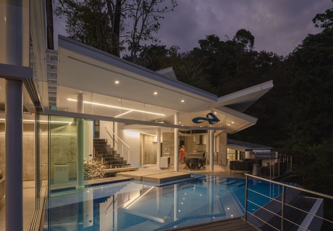Villa in Quepos -  Stunning Oceanview Villa, Infinity Pool, Luxury Amenities and Maid Service Included Villa in Quepos -  Stunning Oceanview Villa, Infinity Pool, Luxury Amenities and Maid Service Included