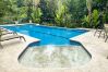 Villa in Quepos - Luxurious Oceanview Villa, Just a 10-Minute Walk to the Beach Villa in Quepos - Luxurious Oceanview Villa, Just a 10-Minute Walk to the Beach