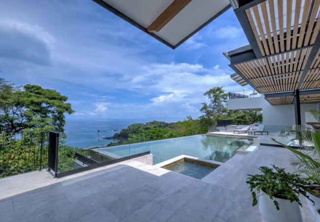 Villa in Nacascolo - Breathtaking Oceanfront Villa with Expansive Infinity Pool and Full Concierge Services Villa in Nacascolo - Breathtaking Oceanfront Villa with Expansive Infinity Pool and Full Concierge Services