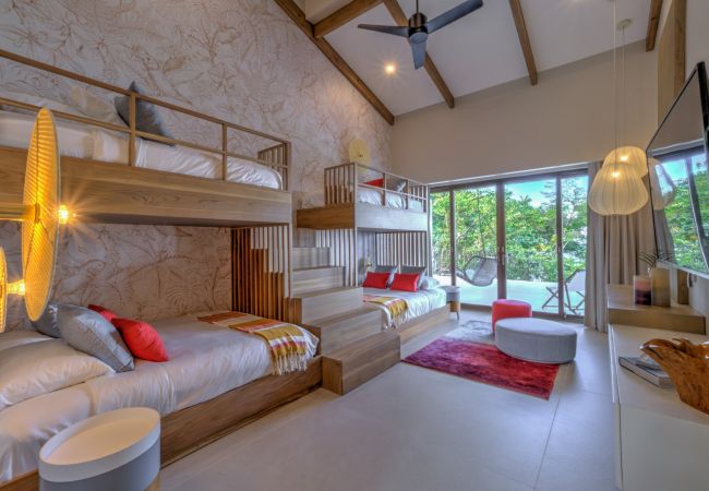 Villa in Nacascolo - Breathtaking Oceanfront Villa with Expansive Infinity Pool and Full Concierge Services Villa in Nacascolo - Breathtaking Oceanfront Villa with Expansive Infinity Pool and Full Concierge Services