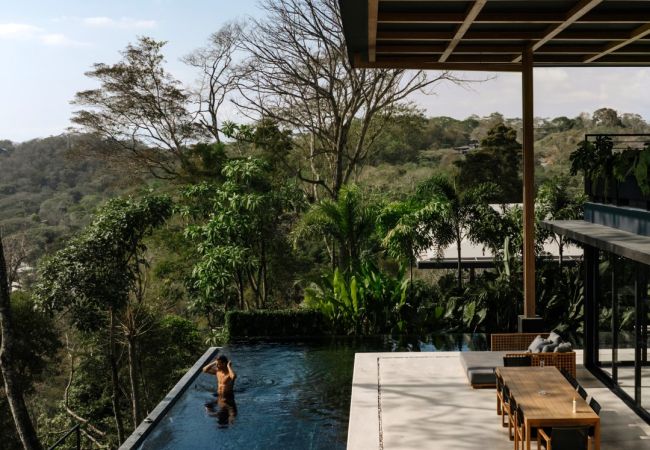 Villa in Santa Teresa - Casa Nalani – Luxury Villa with Semi-Olympic Saltwater Infinity Pool in Santa Teresa, Costa Rica Villa in Santa Teresa - Casa Nalani – Luxury Villa with Semi-Olympic Saltwater Infinity Pool in Santa Teresa, Costa Rica