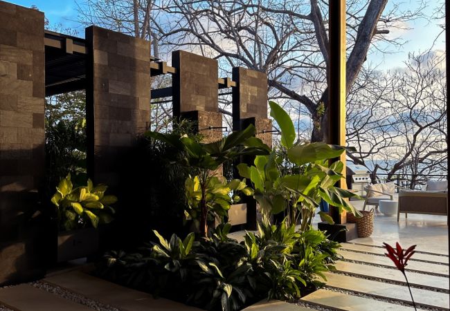Villa in Santa Teresa - Casa Nalani – Luxury Villa with Semi-Olympic Saltwater Infinity Pool in Santa Teresa, Costa Rica Villa in Santa Teresa - Casa Nalani – Luxury Villa with Semi-Olympic Saltwater Infinity Pool in Santa Teresa, Costa Rica