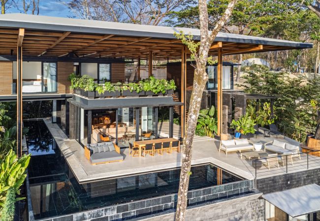 Villa in Santa Teresa - Casa Nalani – Luxury Villa with Semi-Olympic Saltwater Infinity Pool in Santa Teresa, Costa Rica Villa in Santa Teresa - Casa Nalani – Luxury Villa with Semi-Olympic Saltwater Infinity Pool in Santa Teresa, Costa Rica