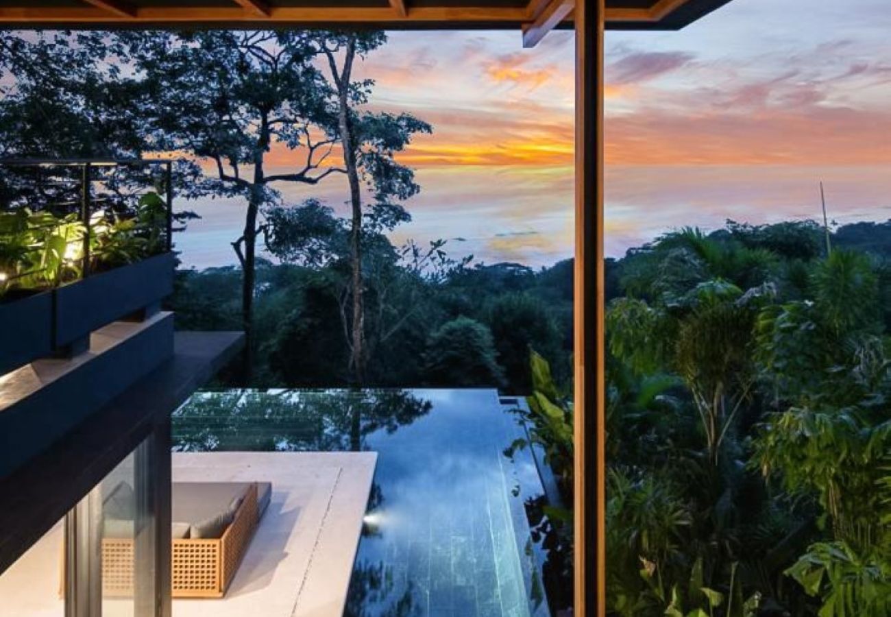 Villa in Santa Teresa - Casa Nalani – Luxury Villa with Semi-Olympic Saltwater Infinity Pool in Santa Teresa, Costa Rica