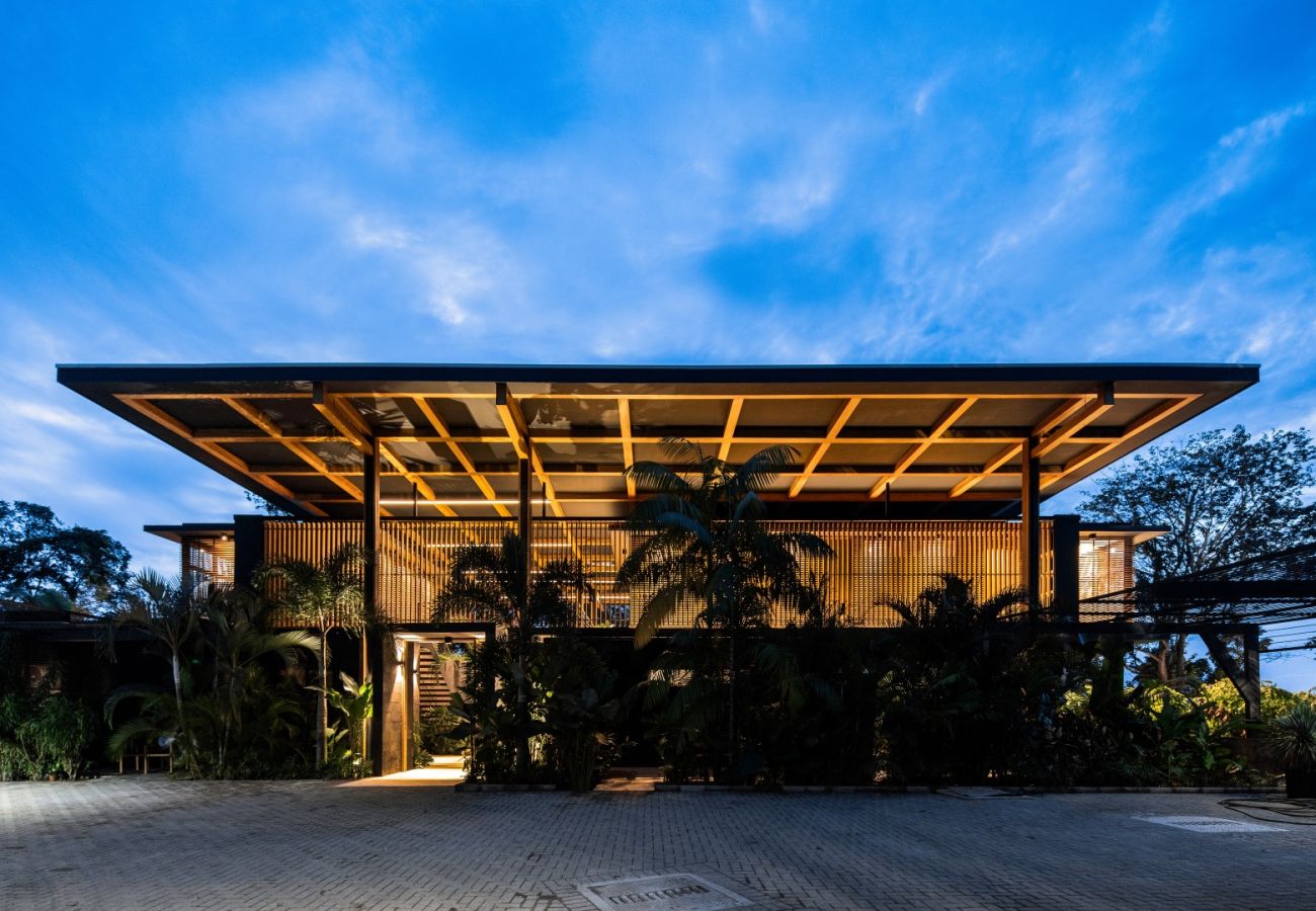 Villa in Santa Teresa - Casa Nalani – Luxury Villa with Semi-Olympic Saltwater Infinity Pool in Santa Teresa, Costa Rica