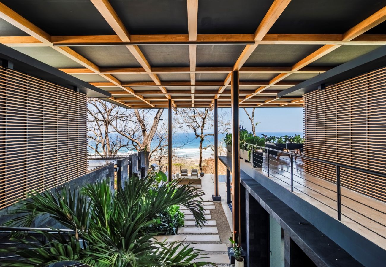 Villa in Santa Teresa - Casa Nalani – Luxury Villa with Semi-Olympic Saltwater Infinity Pool in Santa Teresa, Costa Rica
