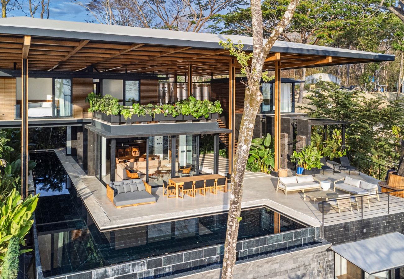 Villa in Santa Teresa - Casa Nalani – Luxury Villa with Semi-Olympic Saltwater Infinity Pool in Santa Teresa, Costa Rica