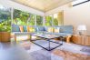 Villa in Uvita - Waves as Your Companion: Beachfront Elegance Villa in Uvita - Waves as Your Companion: Beachfront Elegance