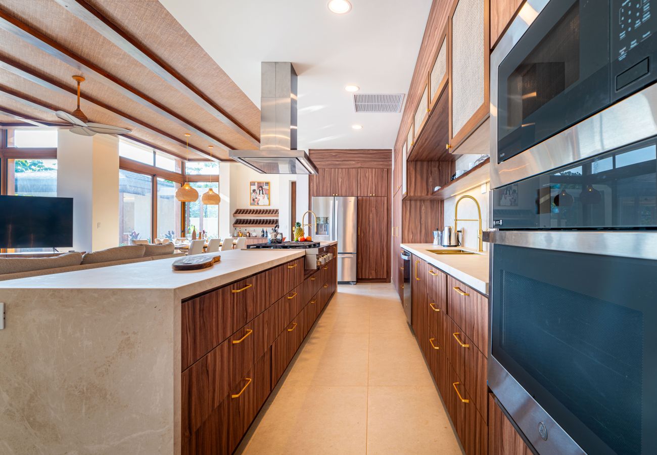Villa in Dominical - Casa Bella Vina – Luxury Villa Near Beach & Town