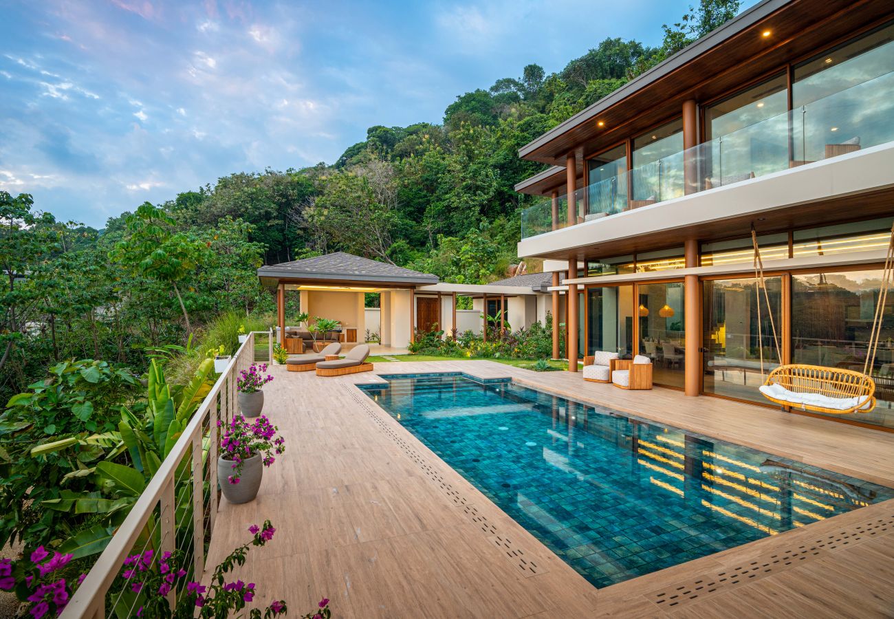 Villa in Dominical - Casa Bella Vina – Luxury Villa Near Beach & Town