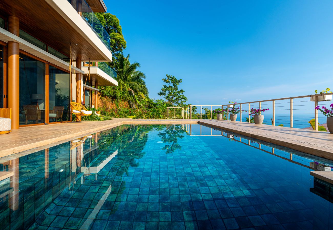 Villa in Dominical - Casa Bella Vina – Luxury Villa Near Beach & Town