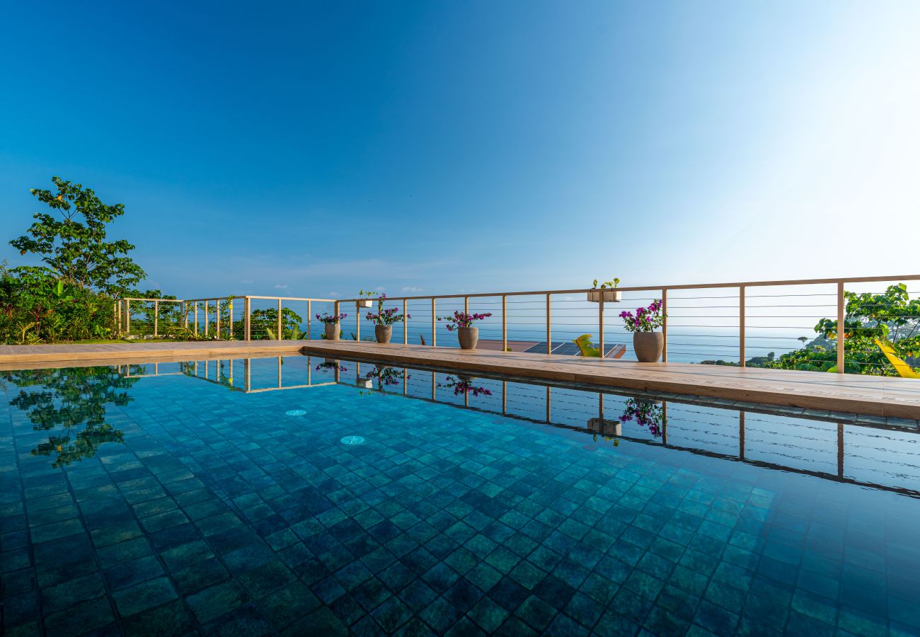 Villa in Dominical - Casa Bella Vina – Luxury Villa Near Beach & Town