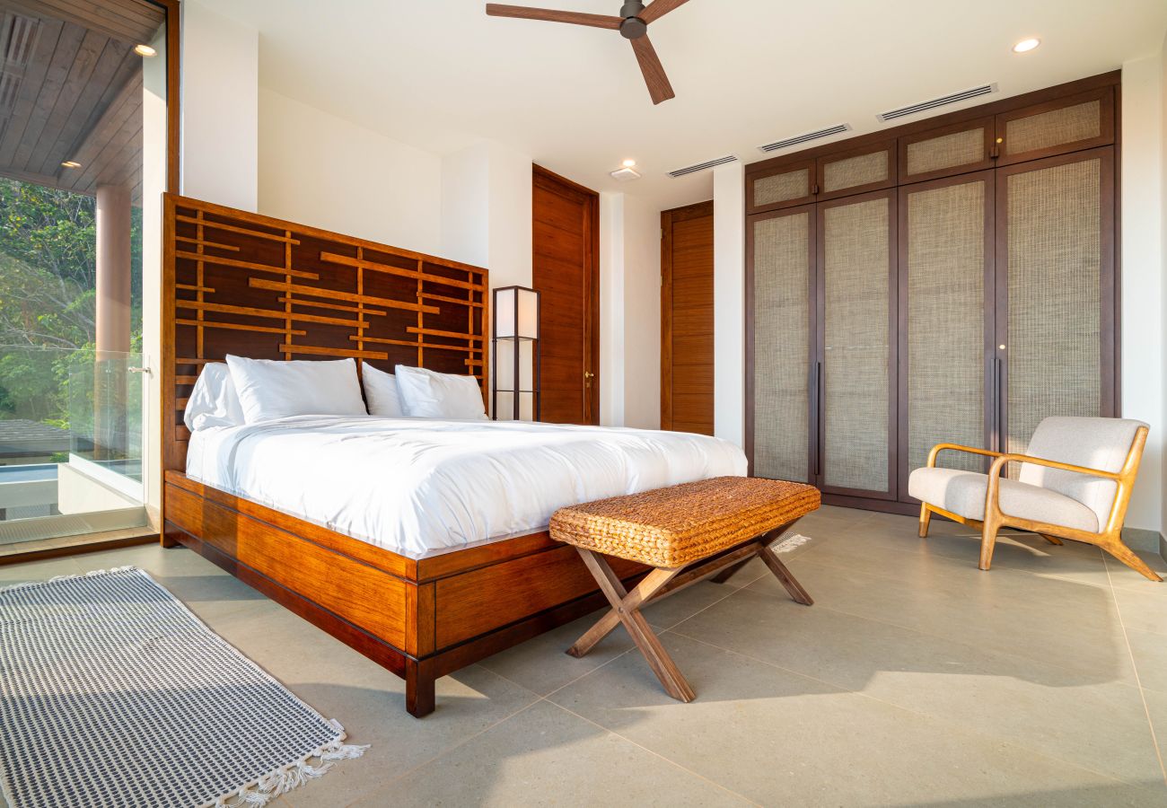 Villa in Dominical - Casa Bella Vina – Luxury Villa Near Beach & Town