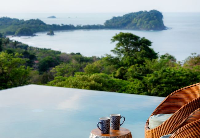 Villa in Quepos - Luxury Villa with Ocean Views, Conference Room & Accessibility-Optimized Layout – Ideal for Corporate Retreats & Celebrations Villa in Quepos - Luxury Villa with Ocean Views, Conference Room & Accessibility-Optimized Layout – Ideal for Corporate Retreats & Celebrations