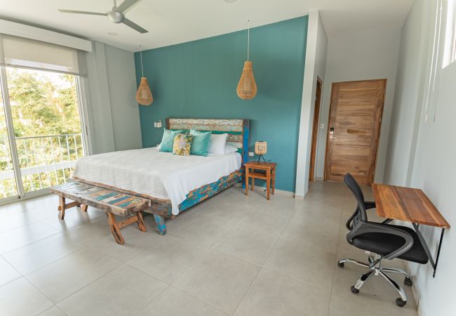Villa in Quepos - Luxury Villa with Ocean Views, Conference Room & Accessibility-Optimized Layout – Ideal for Corporate Retreats & Celebrations Villa in Quepos - Luxury Villa with Ocean Views, Conference Room & Accessibility-Optimized Layout – Ideal for Corporate Retreats & Celebrations