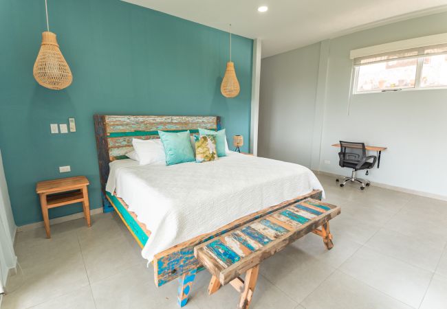 Villa in Quepos - Luxury Villa with Ocean Views, Conference Room & Accessibility-Optimized Layout – Ideal for Corporate Retreats & Celebrations Villa in Quepos - Luxury Villa with Ocean Views, Conference Room & Accessibility-Optimized Layout – Ideal for Corporate Retreats & Celebrations