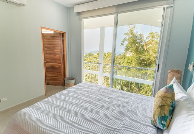 Villa in Quepos - Luxury Villa with Ocean Views, Conference Room & Accessibility-Optimized Layout – Ideal for Corporate Retreats & Celebrations Villa in Quepos - Luxury Villa with Ocean Views, Conference Room & Accessibility-Optimized Layout – Ideal for Corporate Retreats & Celebrations