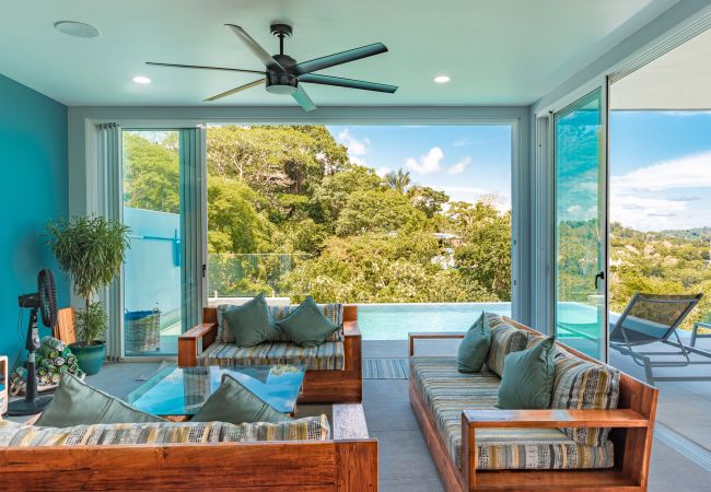Villa in Quepos - Luxury Villa with Ocean Views, Conference Room & Accessibility-Optimized Layout – Ideal for Corporate Retreats & Celebrations Villa in Quepos - Luxury Villa with Ocean Views, Conference Room & Accessibility-Optimized Layout – Ideal for Corporate Retreats & Celebrations