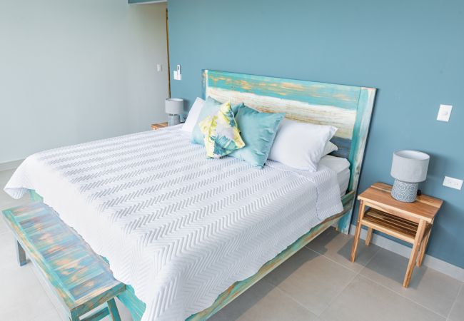 Villa in Quepos - Luxury Villa with Ocean Views, Conference Room & Accessibility-Optimized Layout – Ideal for Corporate Retreats & Celebrations Villa in Quepos - Luxury Villa with Ocean Views, Conference Room & Accessibility-Optimized Layout – Ideal for Corporate Retreats & Celebrations