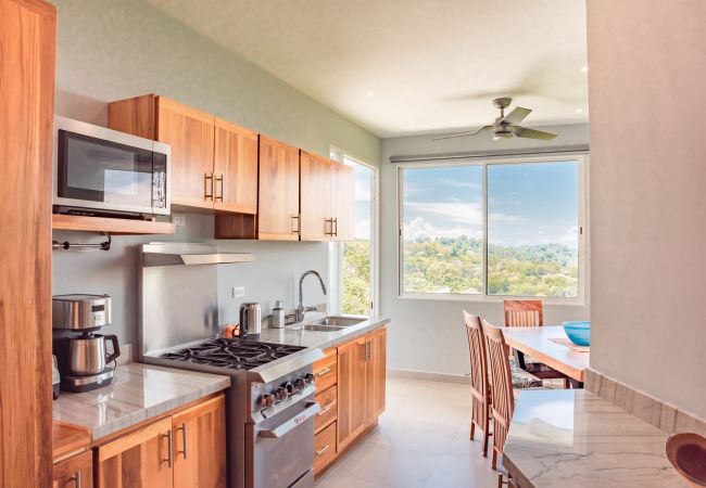 Villa in Quepos - Luxury Villa with Ocean Views, Conference Room & Accessibility-Optimized Layout – Ideal for Corporate Retreats & Celebrations Villa in Quepos - Luxury Villa with Ocean Views, Conference Room & Accessibility-Optimized Layout – Ideal for Corporate Retreats & Celebrations