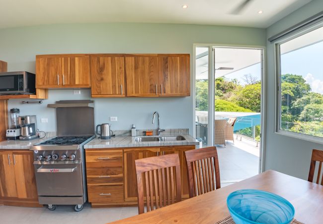 Villa in Quepos - Luxury Villa with Ocean Views, Conference Room & Accessibility-Optimized Layout – Ideal for Corporate Retreats & Celebrations Villa in Quepos - Luxury Villa with Ocean Views, Conference Room & Accessibility-Optimized Layout – Ideal for Corporate Retreats & Celebrations
