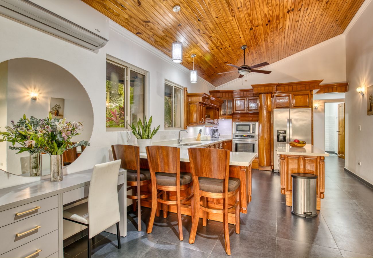 Villa in Nosara - Luxury 15BR Ocean View Estate in Nosara | Ideal for Retreats, Weddings & Corporate Events
