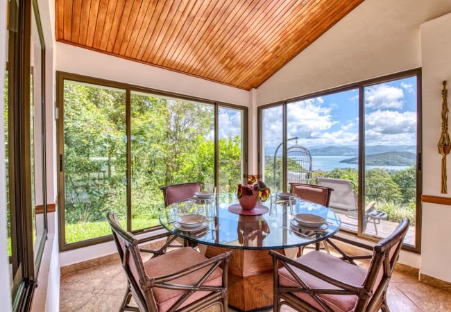 Villa in Arenal - Lake Arenal Villas with Hot Tub, Chef, Yoga Deck, Retreats, Weddings Villa in Arenal - Lake Arenal Villas with Hot Tub, Chef, Yoga Deck, Retreats, Weddings