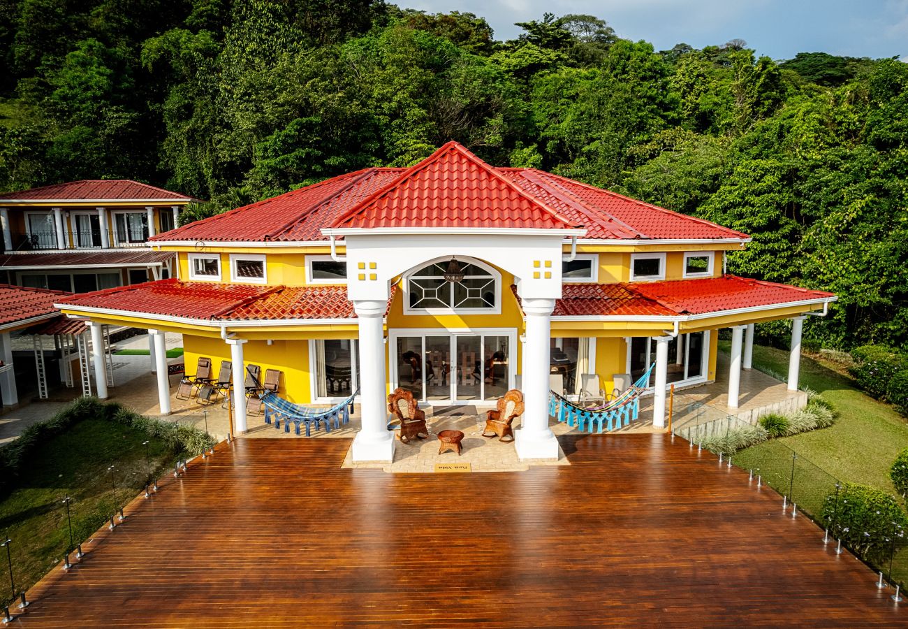 Villa in Arenal - Lake Arenal Villas with Hot Tub, Chef, Yoga Deck, Retreats, Weddings
