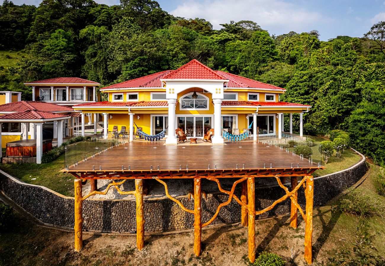 Villa in Arenal - Lake Arenal Villas with Hot Tub, Chef, Yoga Deck, Retreats, Weddings