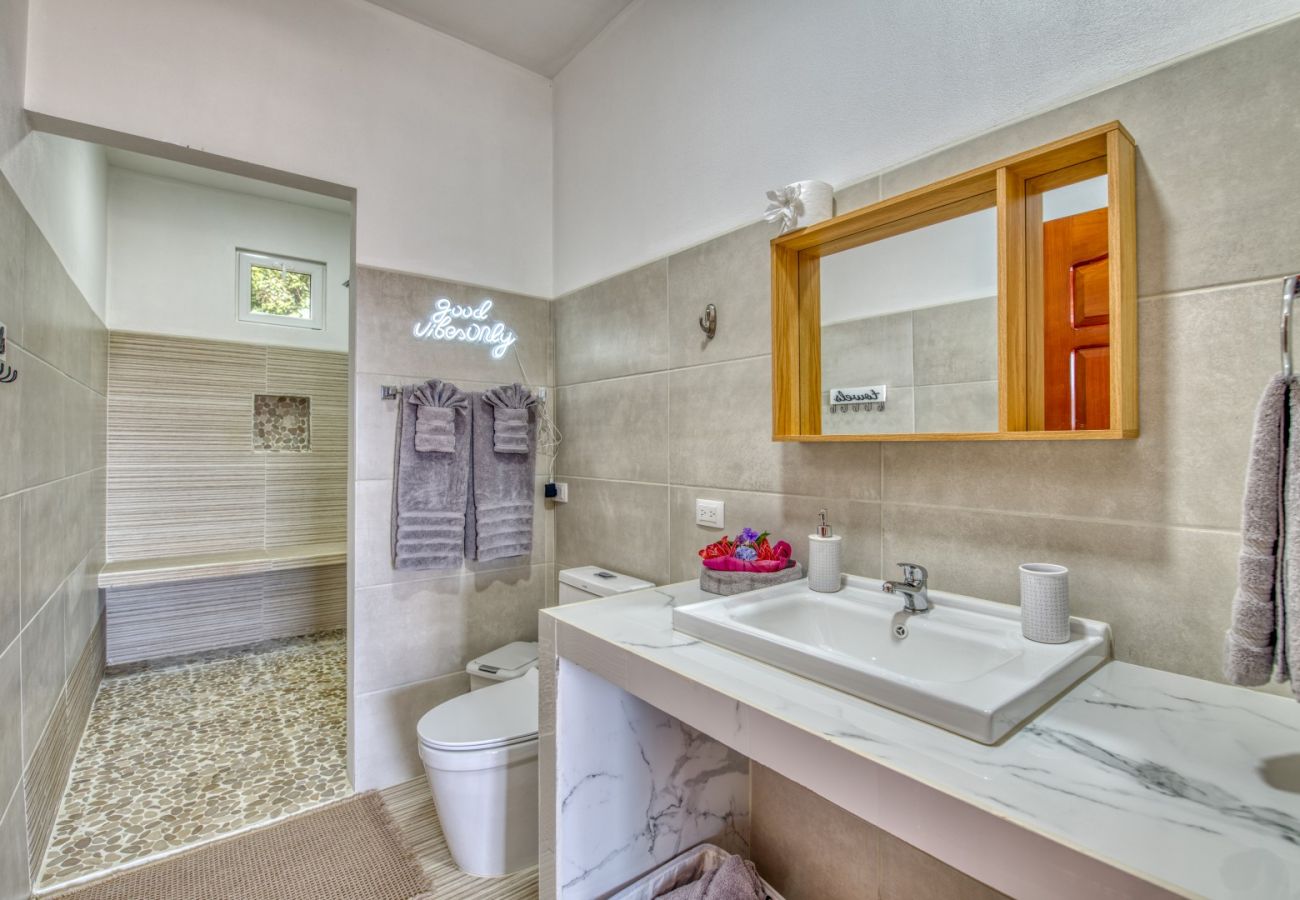 Villa in Arenal - Lake Arenal Villas with Hot Tub, Chef, Yoga Deck, Retreats, Weddings