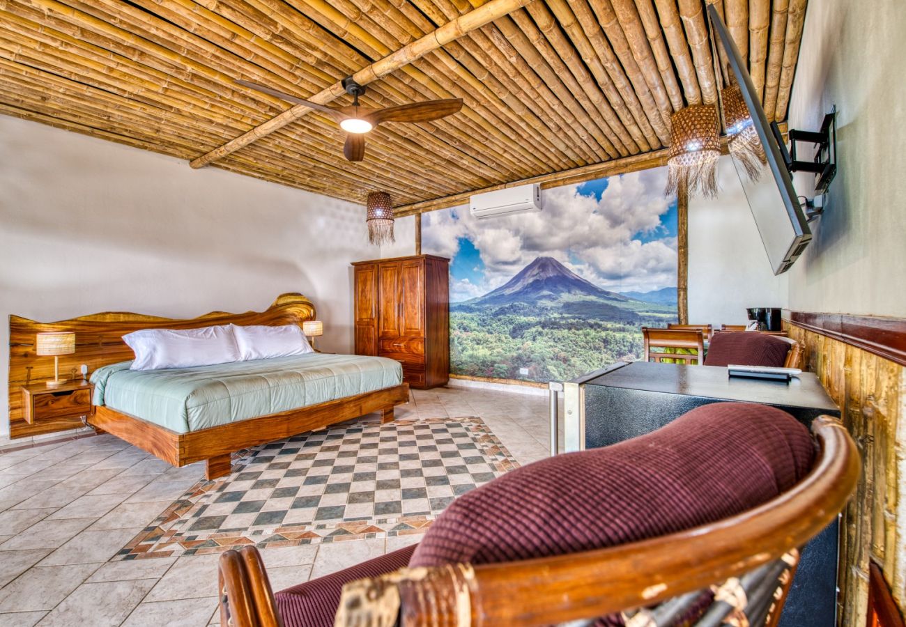 Villa in Arenal - Lake Arenal Villas with Hot Tub, Chef, Yoga Deck, Retreats, Weddings