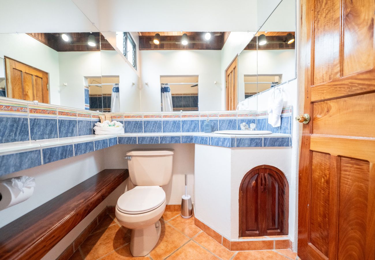Villa in Arenal - Lake Arenal Villas with Hot Tub, Chef, Yoga Deck, Retreats, Weddings
