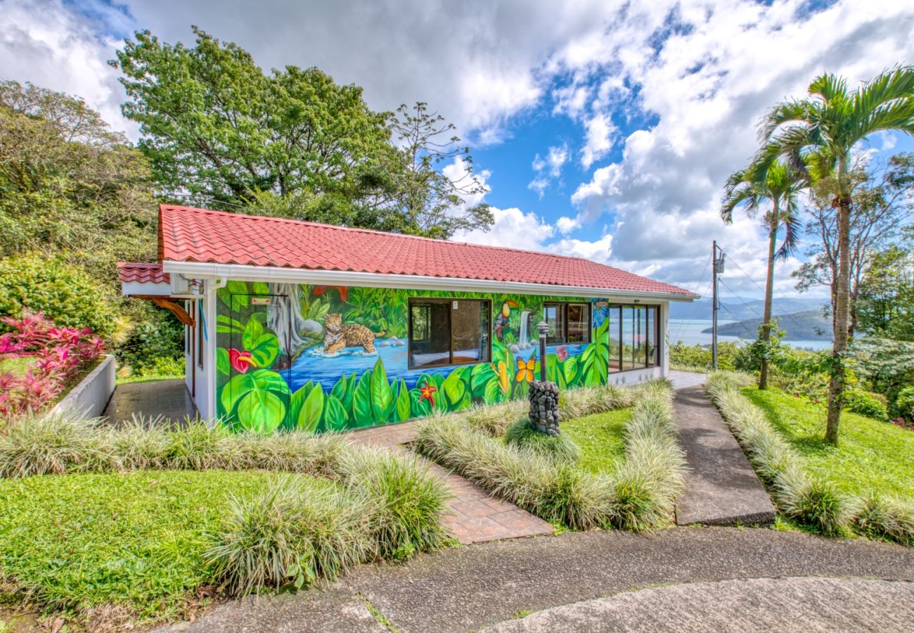 Villa in Arenal - Lake Arenal Villas with Hot Tub, Chef, Yoga Deck, Retreats, Weddings