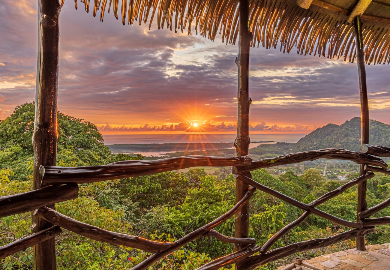 Bungalow in Tres Rios - Authentic Jungle & Ocean Escape by Pura Villas