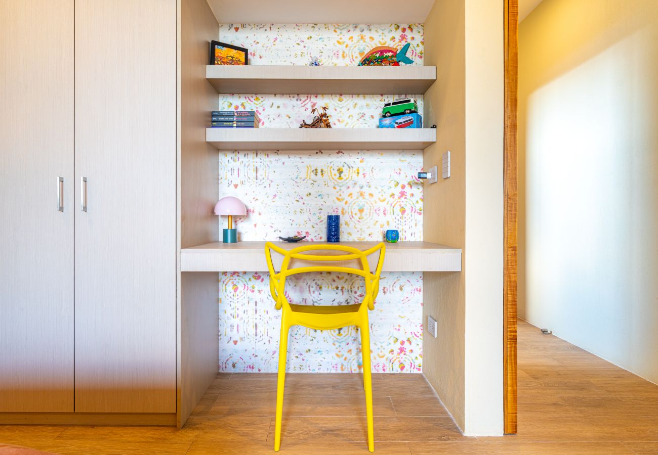 Villa in Parrita - Casa Assinie Beachfront Home with Private Ocean Access