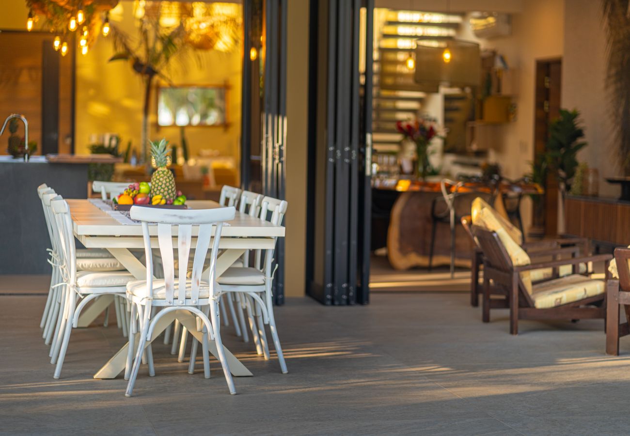 Villa in Parrita - Casa Assinie Beachfront Home with Private Ocean Access