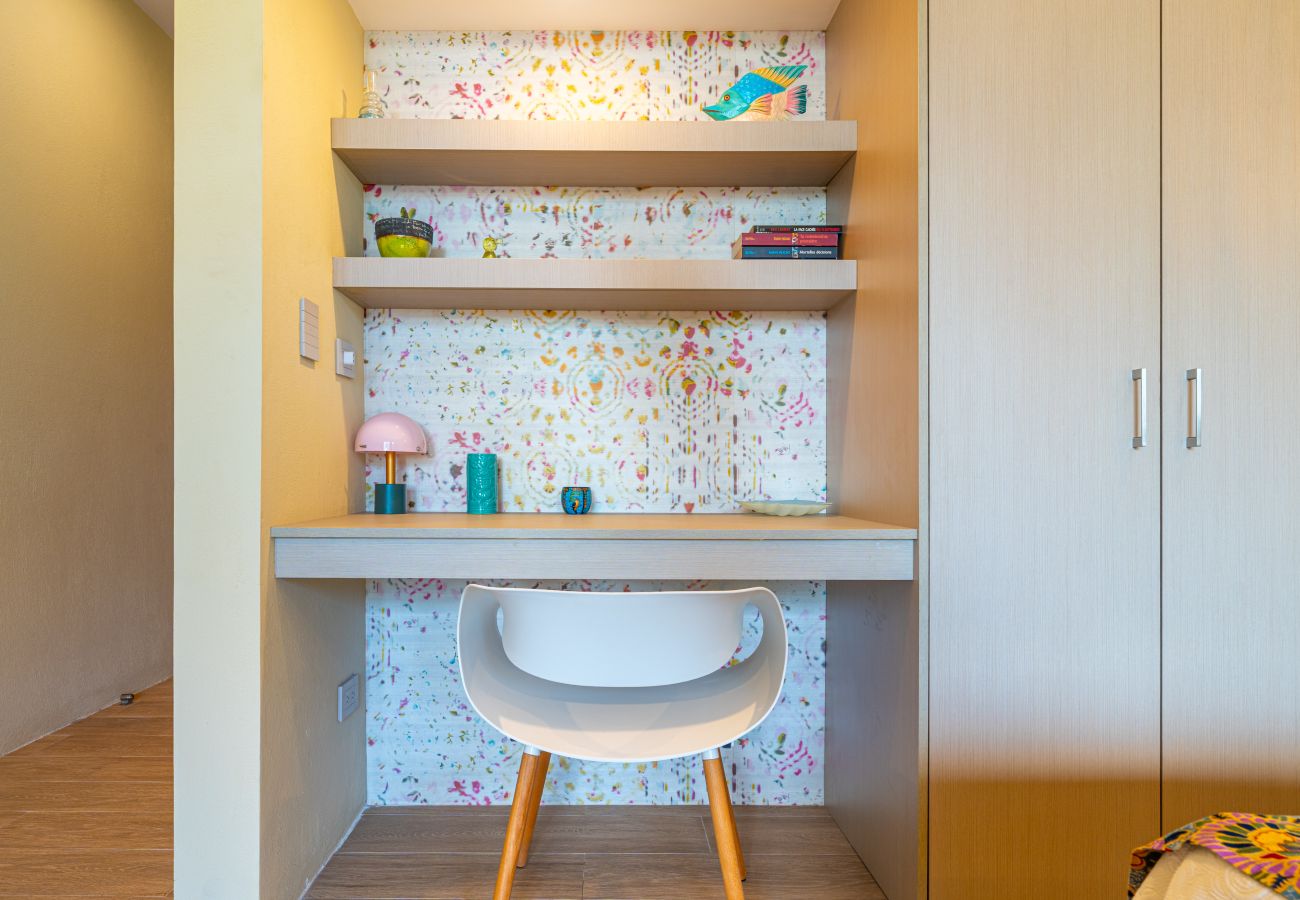 Villa in Parrita - Casa Assinie Beachfront Home with Private Ocean Access