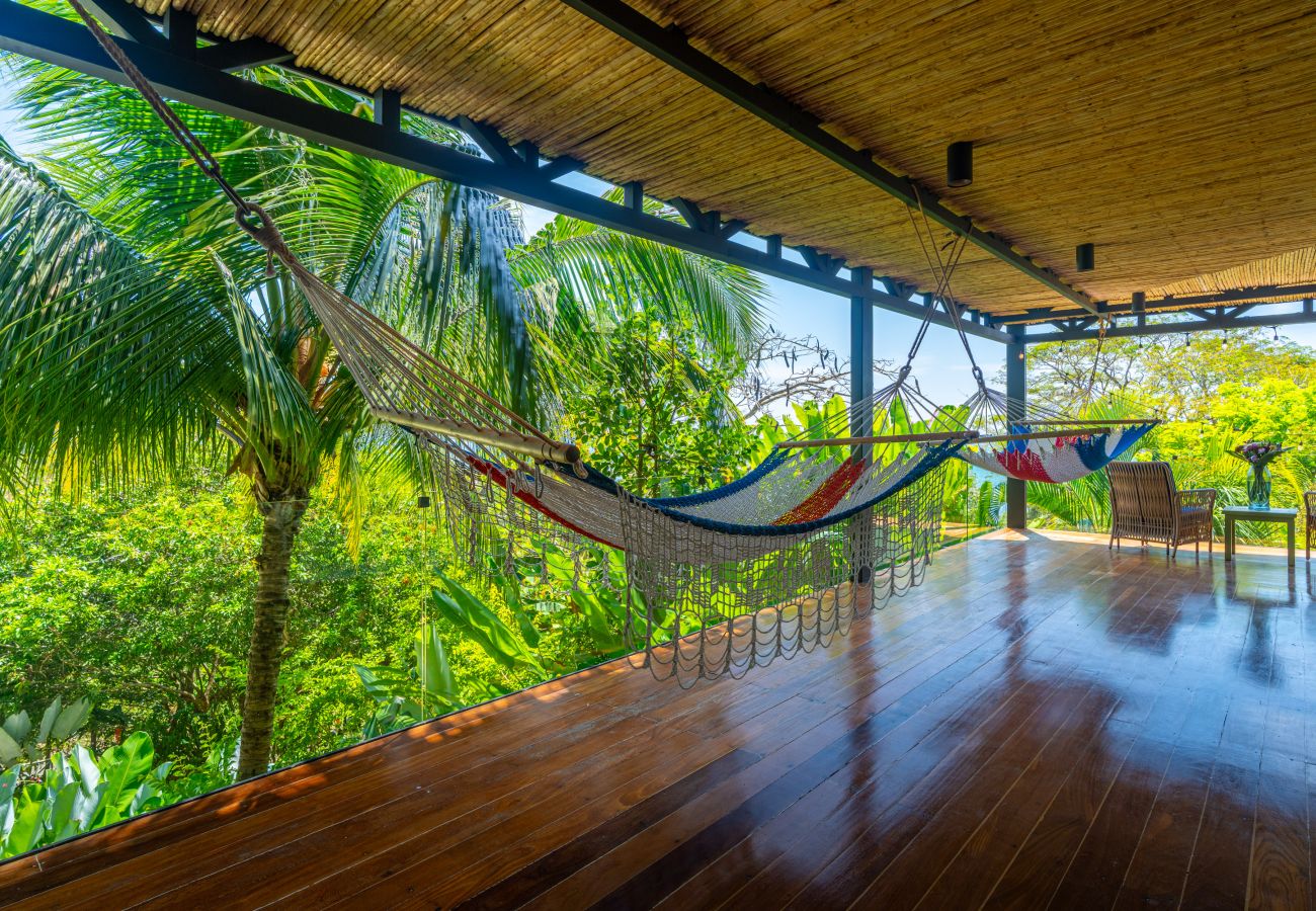 Villa in Esterillos Oeste - Stealing Time